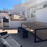 Sirocco Pool House بيت للعطل