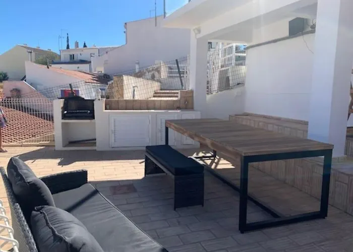 Sirocco Pool House Casa vacanze